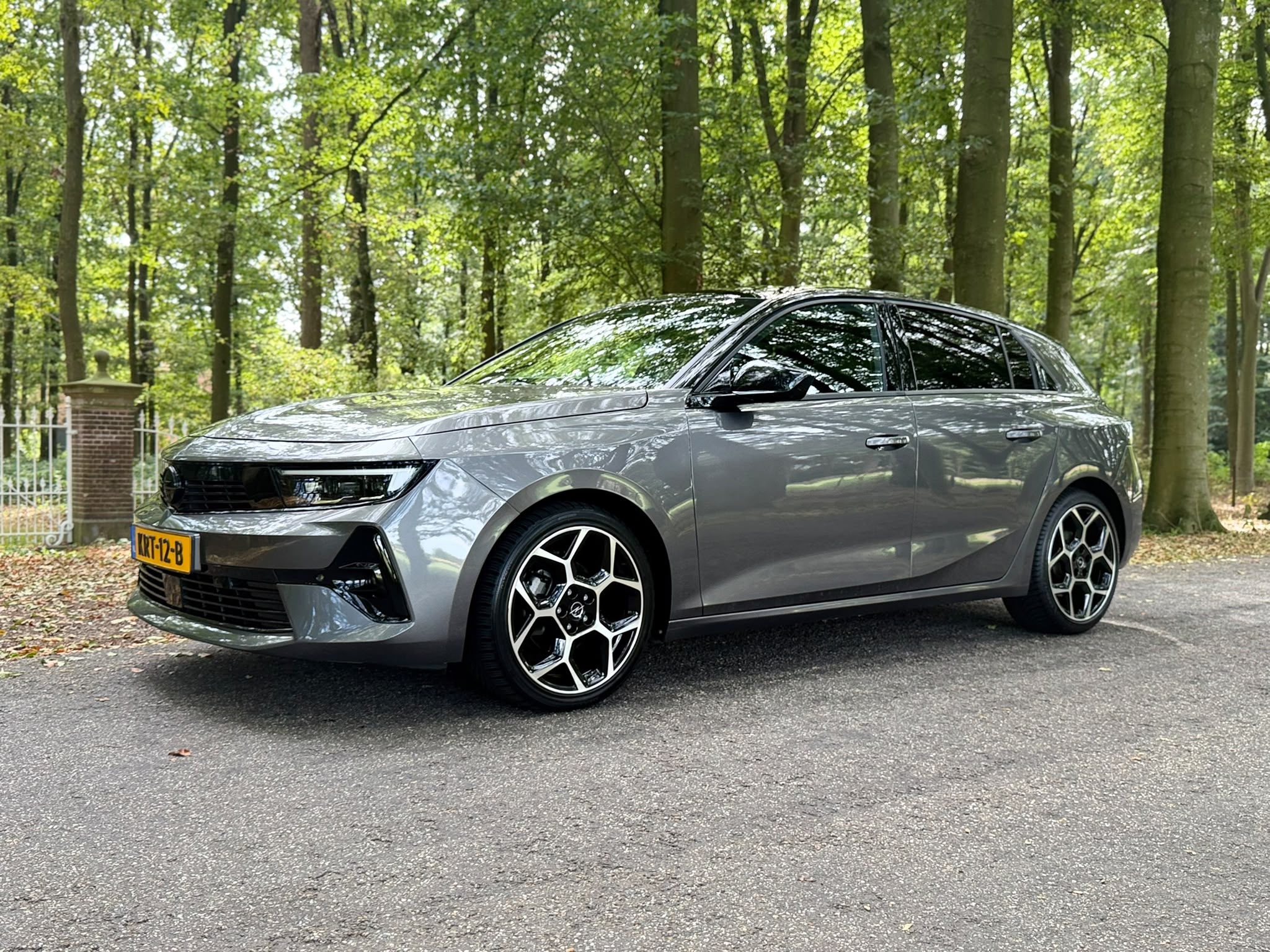 OPEL Astra — foto 1